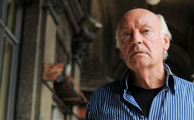 Uruguayos se lanzan a librerías atraídos por el "boom Galeano"