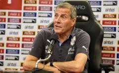 Tabárez: cuando Suárez regrese, "su potencial va  a ser mayor"