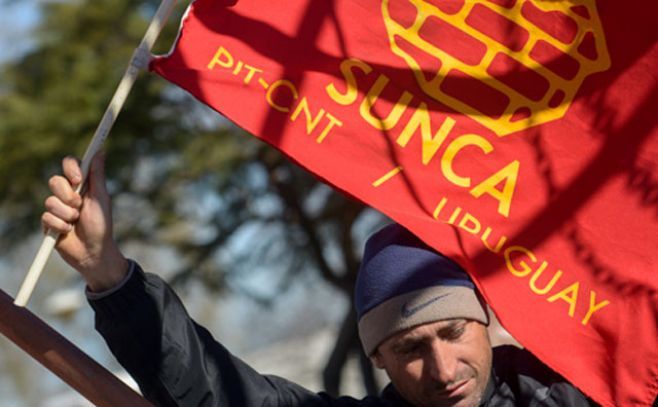 ad/hoc Santiago Mazzarovich. 