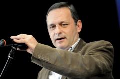 Oposición entregó nómina de cargos que ocupará cada partido en gobierno