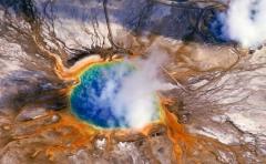 Hallan gigantesca cámara de magma en Yellowstone