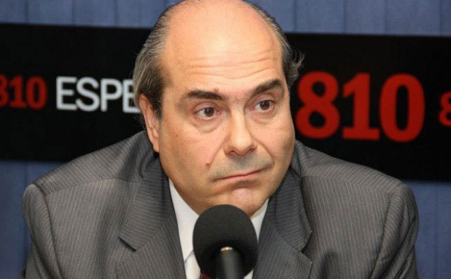 "Esta declaración de confidencialidad viola la Constitución y la ley de acceso a la información pública". Archivo