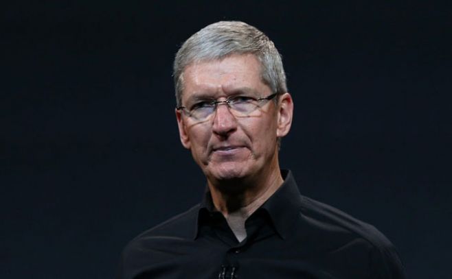 Tim Cook anunció plan de expansión de Apple en China