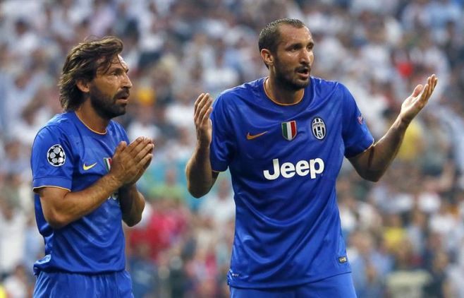 Habrá clásico europeo, pero será Suárez vs. Chiellini-Evra. EFE