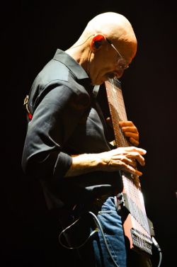 Tony Levin "Stick men Tour 2015"  en Uruguay.  Mona Vilche