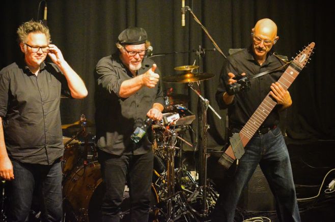 Tony Levin "Stick men Tour 2015"  en Uruguay.  Mona Vilche