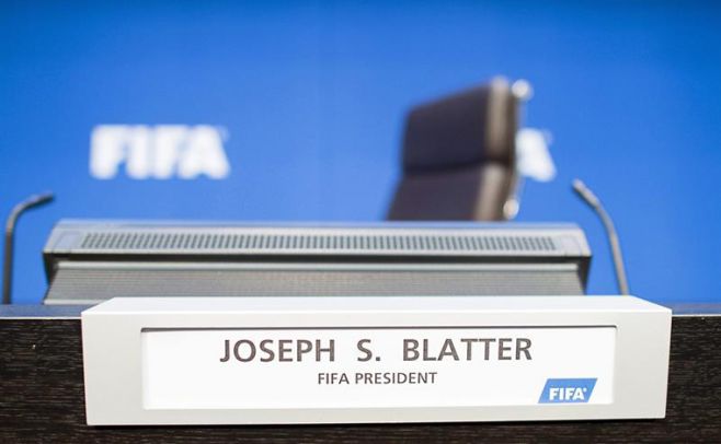El FBI investiga a Blatter por corrupción en la FIFA