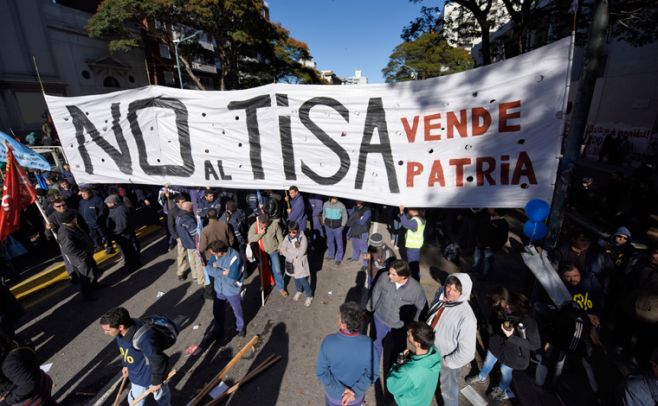 Pit-Cnt reclama mayor presupuesto para la educación y rechaza el TISA. Nicolas Rodriguez/Adhocfotos