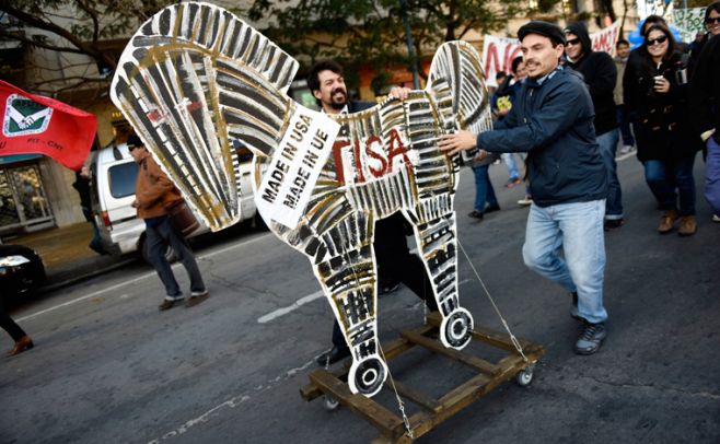 Pit-Cnt reclama mayor presupuesto para la educación y rechaza el TISA. Nicolas Rodriguez/Adhocfotos