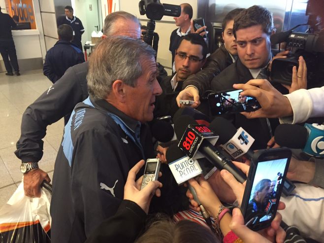 Reviva la llegada de la selección Celeste a Uruguay