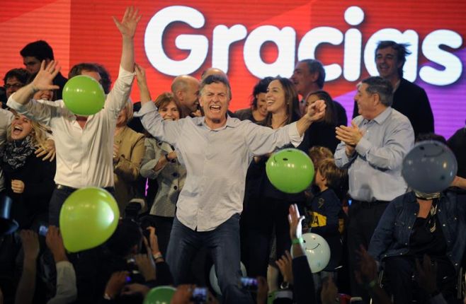 La oposición, aunque atomizada, venció en Buenos Aires y Córdoba