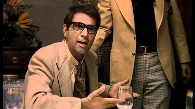 Alex Rocco, en su papel de Moe Greene.. Captura de pantalla Alex Rocco, en su papel de Moe Greene.. Captura de pantalla