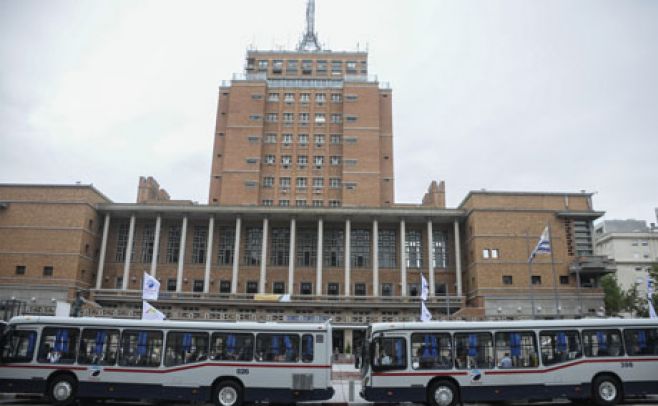 Municipales paran en reclamo de mejores condiciones laborales