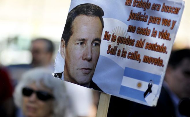 Perito sostiene que asesino de Nisman se lavó las manos en el baño