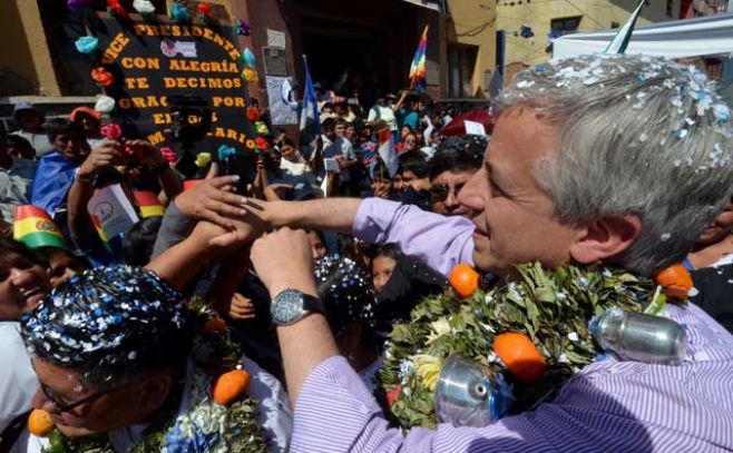 Bolivia inicia mes de ofrendas a "Pachamama" con rituales