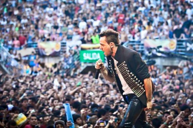 Dieron de alta al cantante de Tan biónica Dieron de alta al cantante de Tan biónica