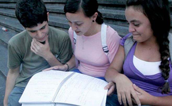 Educación: mujeres están más preparadas que los hombres