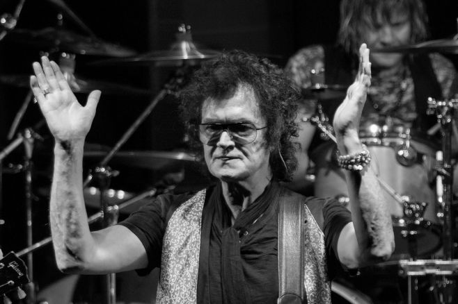 Glenn Hughes - Montevideo Music Box
. Nicols Pagliaro