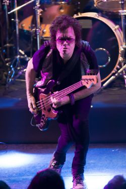 Glenn Hughes - Montevideo Music Box
. Nicols Pagliaro