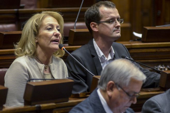 Cosse anunció que Estado recibirá US$ 100 millones por salida de GNLS