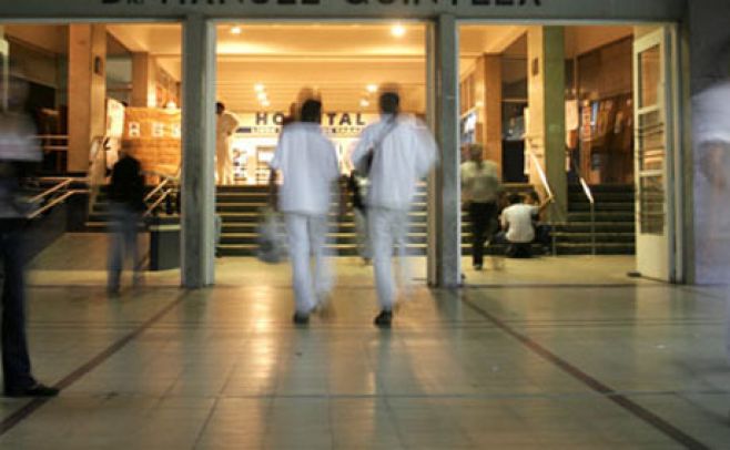 Funcionarios de salud pública y privada podrían ir a huelga