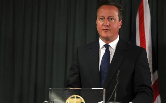 Cameron anuncia que Reino Unido dará asilo a "miles de sirios más"