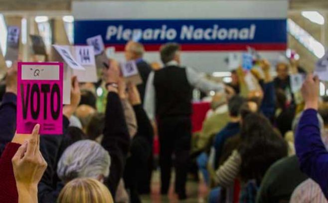 Plenario del Frente Amplio decidió rechazar el TISA. Twitter Frente Amplio