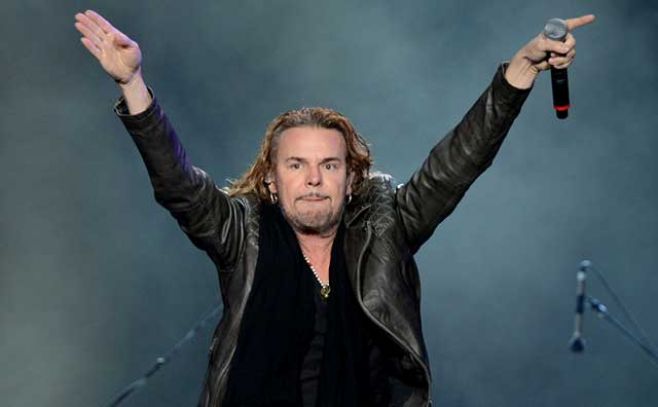 El cantante de Maná sigue buscando el amor El cantante de Maná sigue buscando el amor