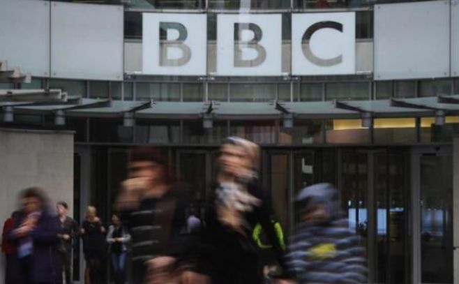 El director de la BBC promete una emisora "abierta"