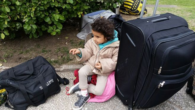 Refugiados sirios acampan frente a Torre Ejecutiva. Radio El Espectador