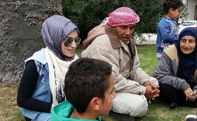 Refugiados sirios acampan frente a Torre Ejecutiva. El Espectador