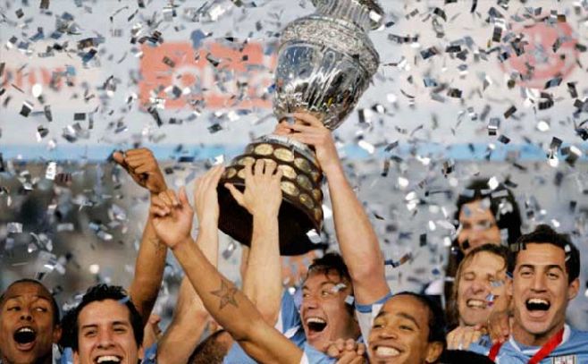 Chile propone a Uruguay como anfitrión para Copa Centenario Chile propone a Uruguay como anfitrión para Copa Centenario