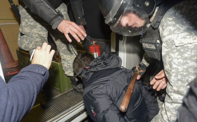 Bonomi: grupos usaron ocupación para dividir a la izquierda del FA