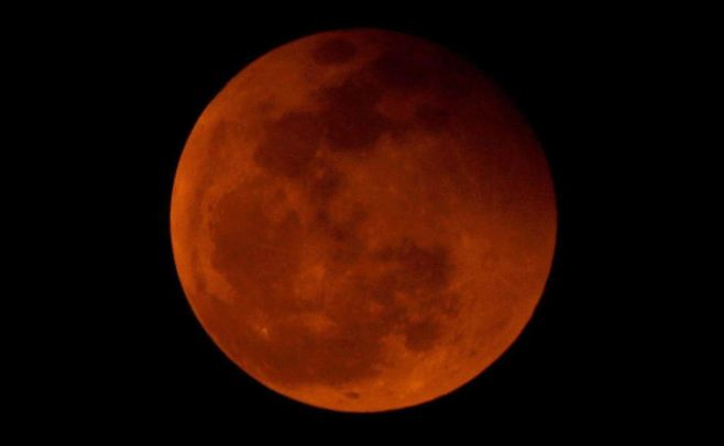 La Luna de sangre podrá ser observada este domingo