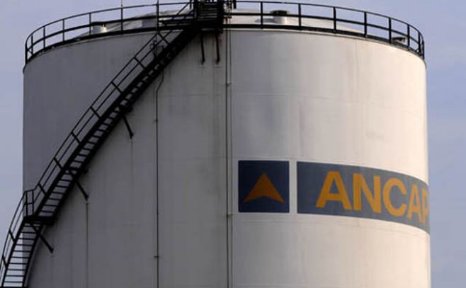 Ancap recibe informe sobre derrame de petróleo en Paysandú