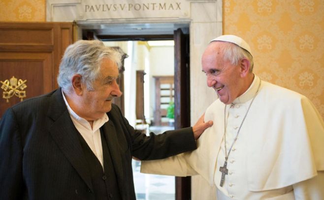 El Papa y Mujica llaman a cuidar el medio ambiente