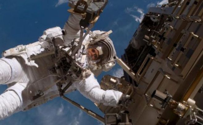 Qué pasaría si un astronauta se quita el casco en el espacio?, TECNOLOGIA