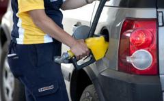 Anunciarán baja del precio de los combustibles que será entre 2 y 3%