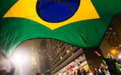 OCDE: economía de Brasil pasa por un "momento crítico"