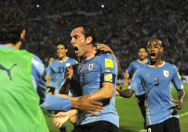 Uruguay goleó y humilló a Chile en el Centenario. AFP foto