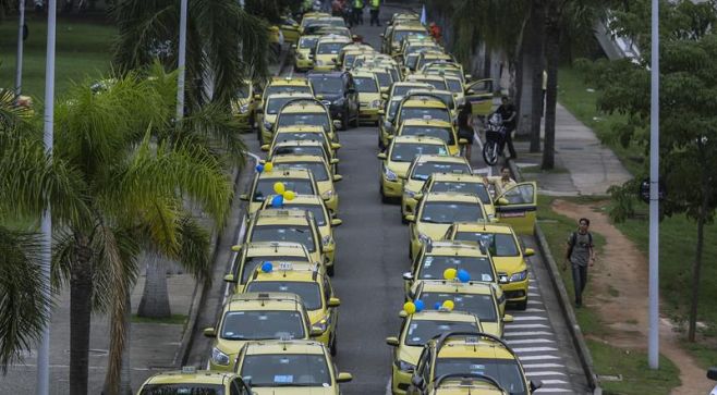 En brasil investigarán conductas "anticompetitivas" de taxistas contra Uber