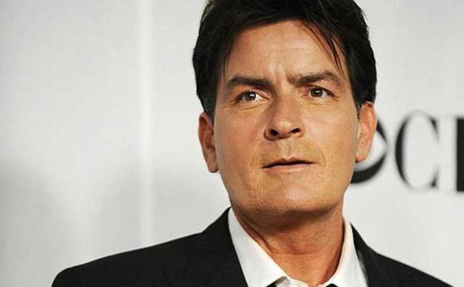 ¿Cuánto pide Charlie Sheen por escribir sus memorias? ¿Cuánto pide Charlie Sheen por escribir sus memorias?