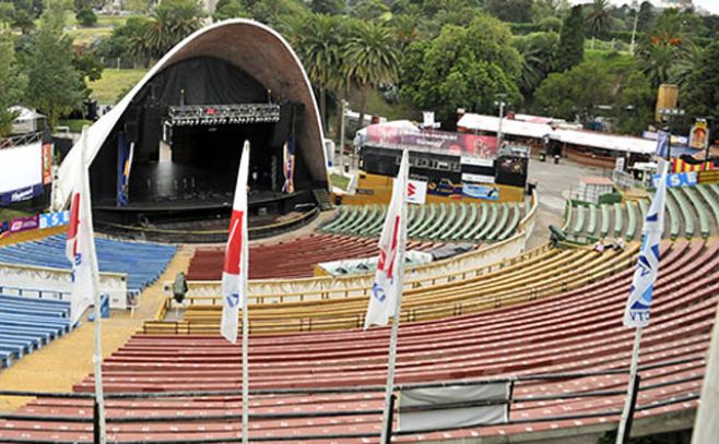 El Teatro de Verano se prepara para recibir un nuevo Carnaval.. Javier Calvelo/Adhoc fotos