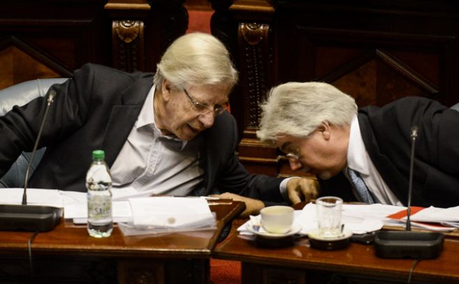 Astori y Aguerre en el Parlamento, este jueves.. Santiago Mazzarovich/adhocFotos