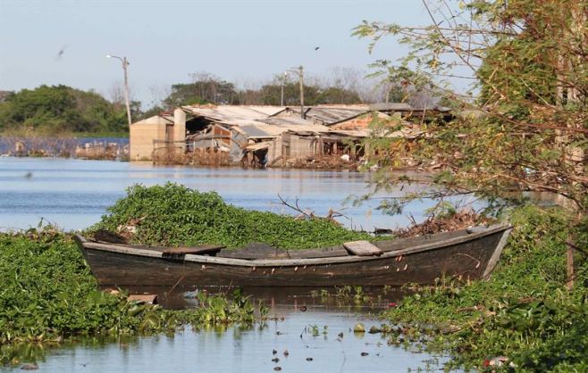 Unos 65.500 paraguayos, desplazados por las inundaciones. EFE