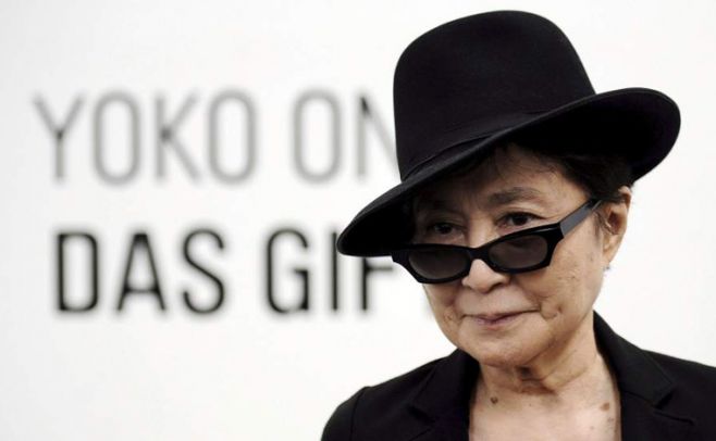 Yoko Ono, hospitalizada con "fuertes síntomas de gripe"