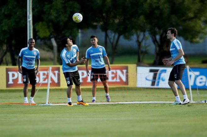 Así fue el regreso de Suárez a la selección uruguaya. EFE