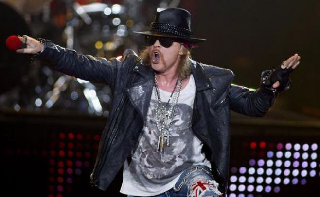 Oficial: Axl Rose será el nuevo cantante de AC/DC