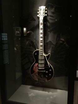 Guitarra usada por Keith Richards en la grabacin del disco -Sympathy for the Devil-