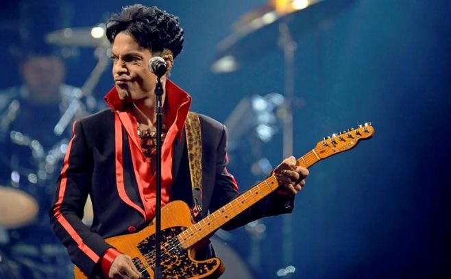 Prince fue hospitalizado por sobredosis días antes de morir